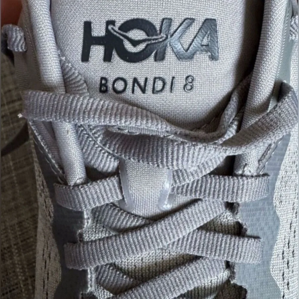 Hoka One One Men’s Bondi 8 in Light Gray Size 10 Athletic Sneakers - Picture 7 of 11